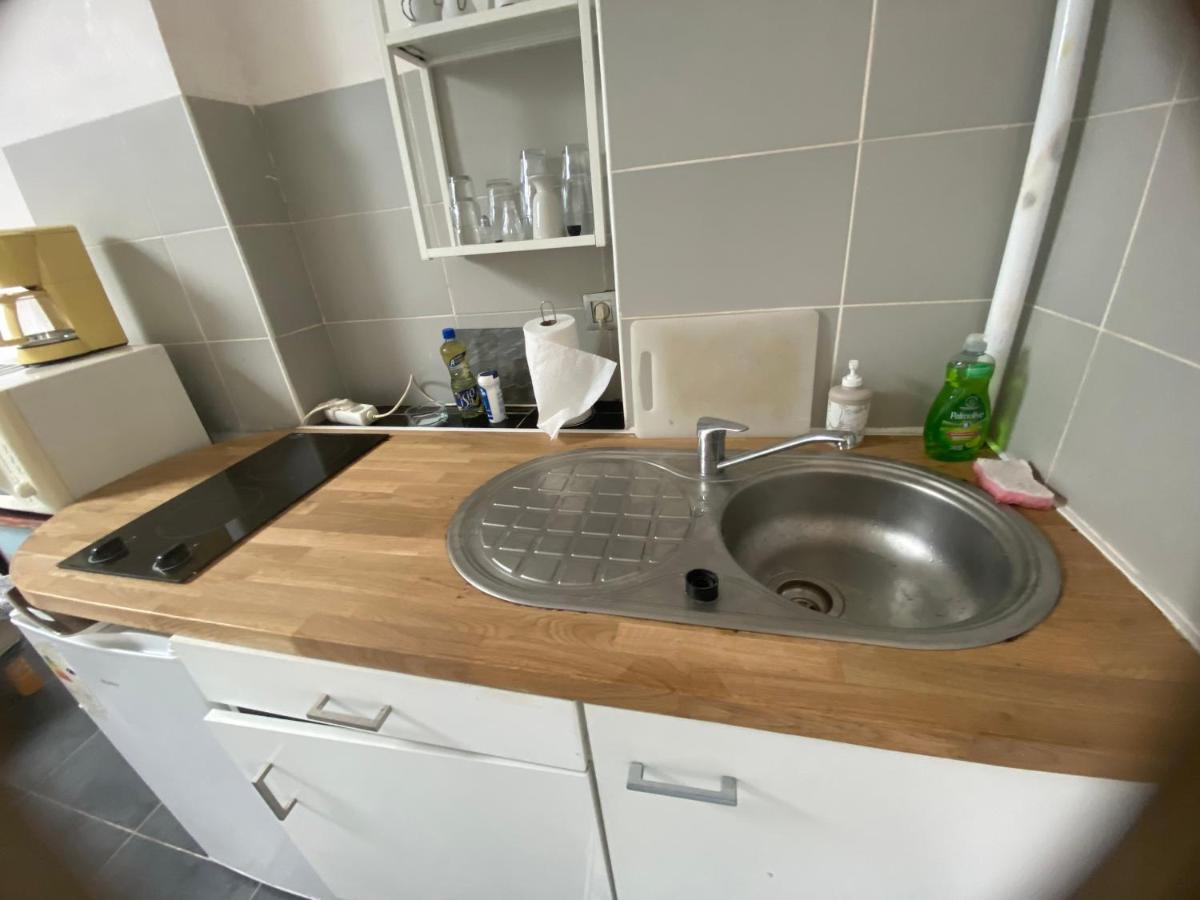 Studio Cosy 5 Mn De La Gare 10 Mn Des Plages سُت المظهر الخارجي الصورة