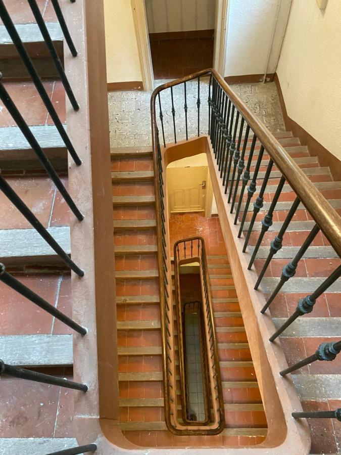 Studio Cosy 5 Mn De La Gare 10 Mn Des Plages سُت المظهر الخارجي الصورة